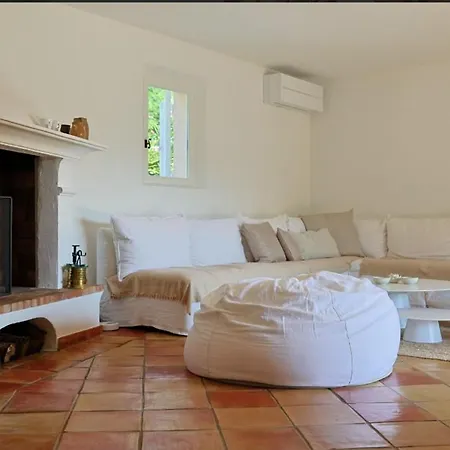 Elegante Avec Piscine A Gassin - Rose Villa