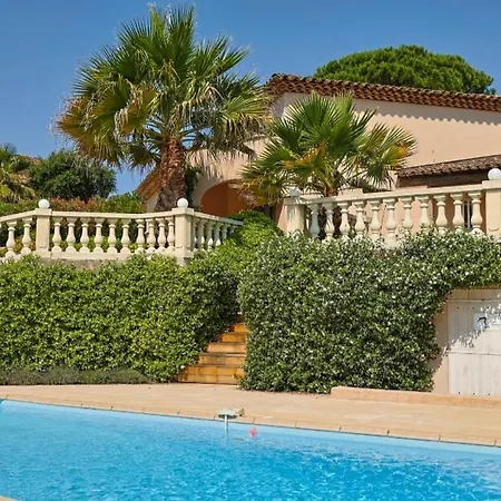 Villa Elegante Avec Piscine A Gassin - Rose