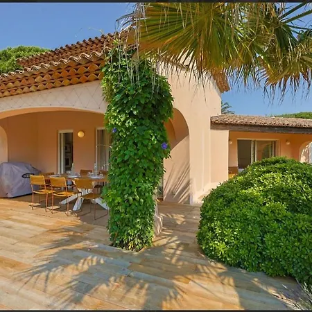 Elegante Avec Piscine A Gassin - Rose Villa Fresnes-au-Mont