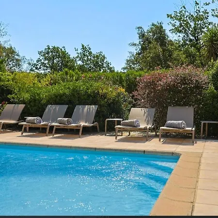 Elegante Avec Piscine A Gassin - Rose *